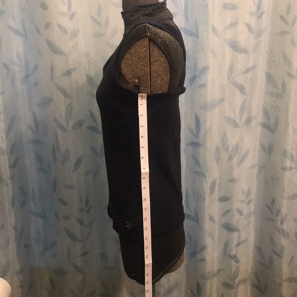 Jazzercise Athletic Top With Built-In Shelf Bra - image 8